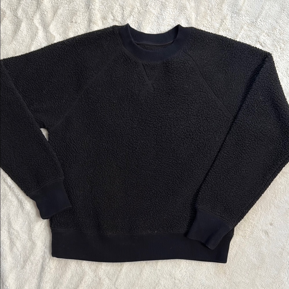 Everlane Black Sherpa Crewneck Sweatshirt